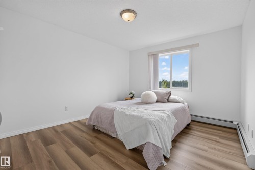 #430 3425 19 St Nw, Edmonton, AB - Indoor Photo Showing Bedroom
