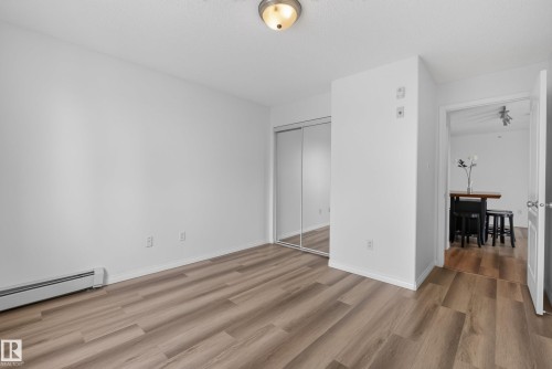 #430 3425 19 St Nw, Edmonton, AB - Indoor Photo Showing Other Room