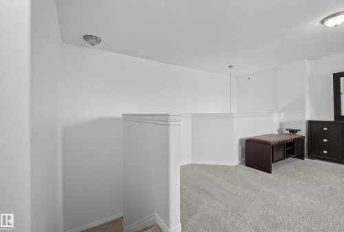 #430 3425 19 St Nw, Edmonton, AB - Indoor Photo Showing Other Room