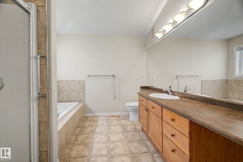 12 Encino Close, St. Albert, AB - Indoor Photo Showing Bathroom