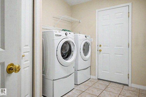 12 Encino Close, St. Albert, AB - Indoor Photo Showing Laundry Room