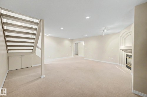 12 Encino Close, St. Albert, AB - Indoor Photo Showing Other Room