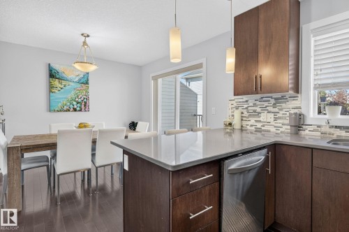 5922 Mullen Way Nw, Edmonton, AB - Indoor Photo Showing Kitchen