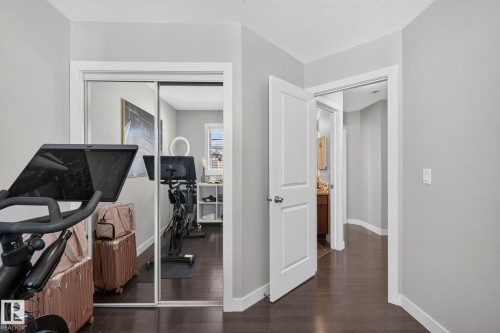 5922 Mullen Way Nw, Edmonton, AB - Indoor Photo Showing Other Room