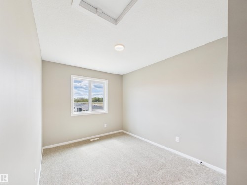 1098 Mcleod Avenue, Spruce Grove, AB - Indoor Photo Showing Other Room