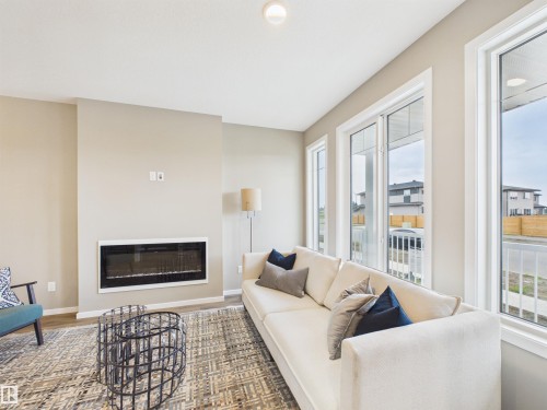 1098 Mcleod Avenue, Spruce Grove, AB - Indoor Photo Showing Living Room With Fireplace