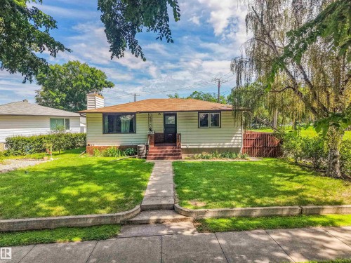 9513 81 Street Nw, Edmonton, AB - Outdoor