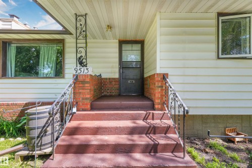 9513 81 Street Nw, Edmonton, AB - Outdoor With Exterior
