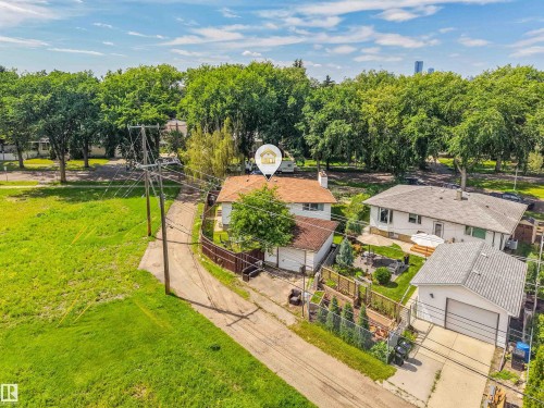 9513 81 Street Nw, Edmonton, AB - Outdoor With View