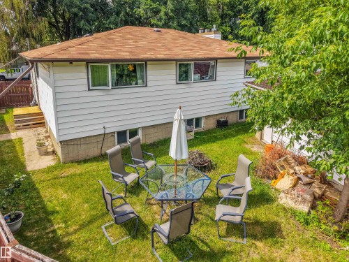 9513 81 Street Nw, Edmonton, AB - Outdoor