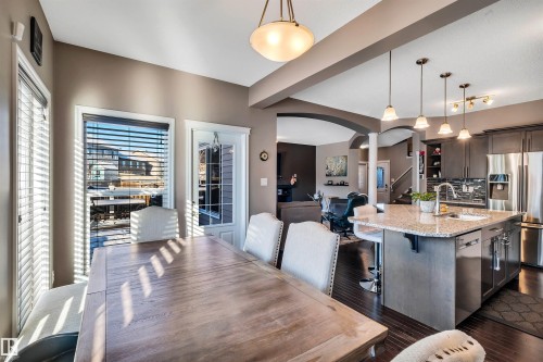 1539 Chapman Way Sw, Edmonton, AB - Indoor