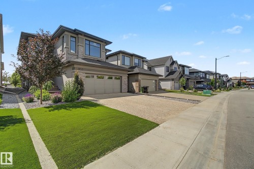 1463 Howes Crescent Sw, Edmonton, AB - Outdoor