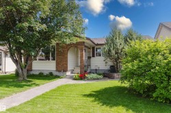 10433 32A Avenue NW  Edmonton, AB T6J 4A7