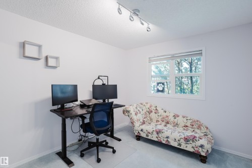 10433 32A Avenue Nw, Edmonton, AB - Indoor Photo Showing Office