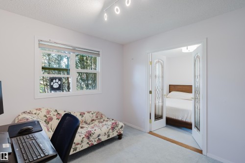 10433 32A Avenue Nw, Edmonton, AB - Indoor