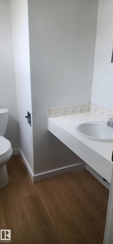 10942 161 Street Nw, Edmonton, AB - Indoor Photo Showing Bathroom