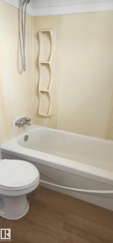 10942 161 Street Nw, Edmonton, AB - Indoor Photo Showing Bathroom