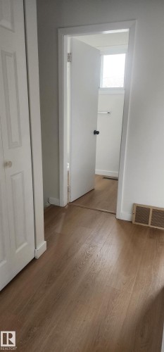 10942 161 Street Nw, Edmonton, AB - Indoor Photo Showing Other Room