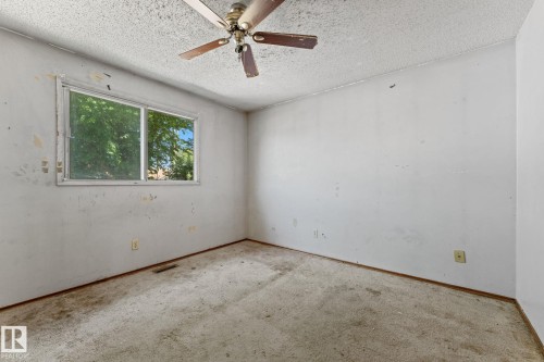 4912 11A Avenue Nw, Edmonton, AB 