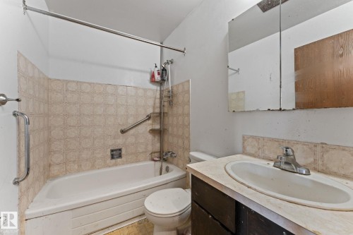 4912 11A Avenue Nw, Edmonton, AB 