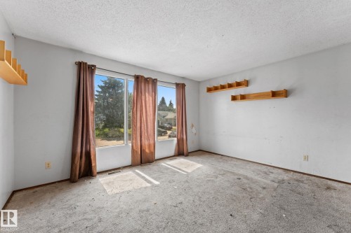 4912 11A Avenue Nw, Edmonton, AB 