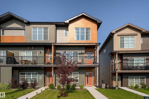 516 37 Street Sw, Edmonton, AB - Outdoor With Balcony With Facade
