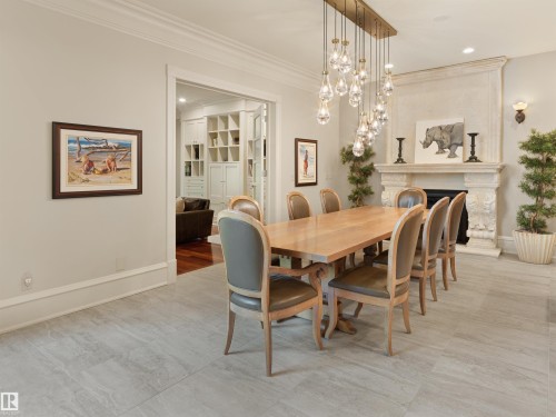237 Wilson Lane Nw, Edmonton, AB - Indoor Photo Showing Dining Room