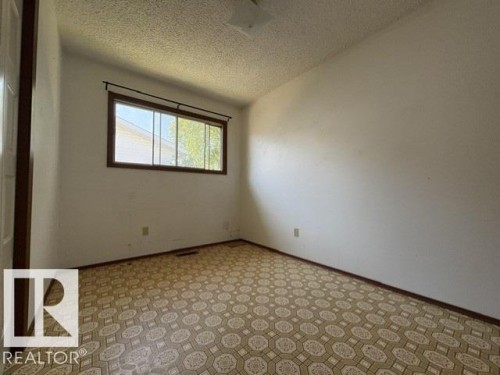 10320 109 Avenue, Westlock, AB - Indoor Photo Showing Other Room