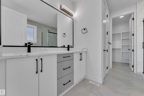 207 Linden Loop, Leduc, AB - Indoor Photo Showing Bathroom