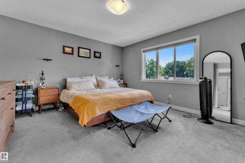11929 63 Street Nw, Edmonton, AB - Indoor Photo Showing Bedroom