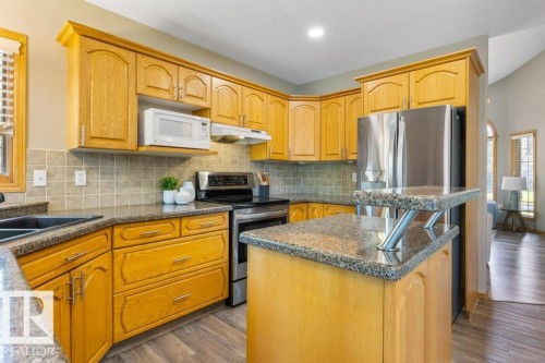 7 Eagle Point(E), St. Albert, AB - Indoor Photo Showing Kitchen With Double Sink