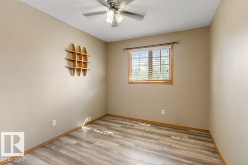 7 Eagle Point(E), St. Albert, AB - Indoor Photo Showing Other Room
