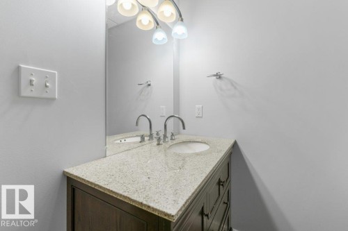 7 Eagle Point(E), St. Albert, AB - Indoor Photo Showing Bathroom