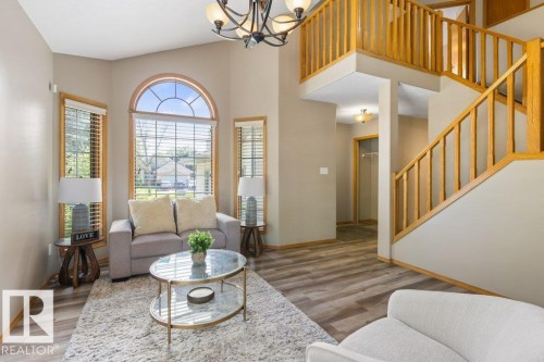 7 Eagle Point(E), St. Albert, AB - Indoor Photo Showing Living Room