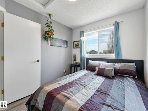 15052 133 Street, Edmonton, AB - Indoor Photo Showing Bedroom