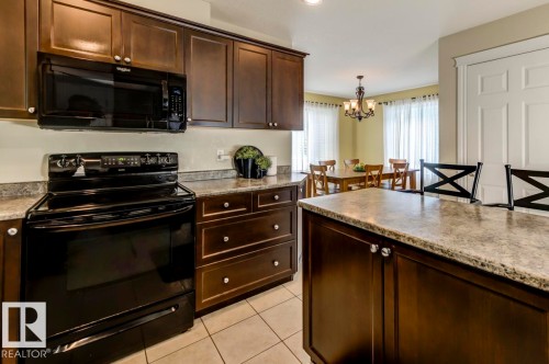 11522 93 Street Nw, Edmonton, AB - Indoor Photo Showing Kitchen