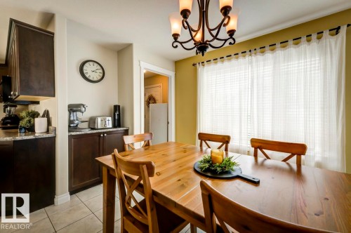 11522 93 Street Nw, Edmonton, AB - Indoor Photo Showing Dining Room