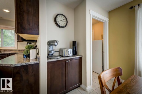 11522 93 Street Nw, Edmonton, AB - Indoor