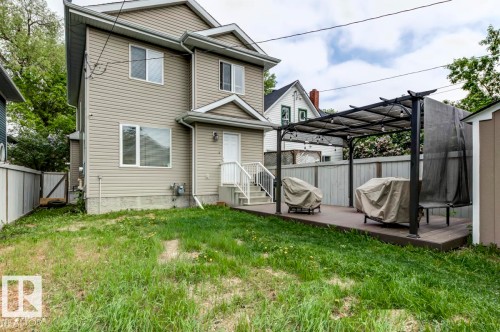 11522 93 Street Nw, Edmonton, AB - Outdoor