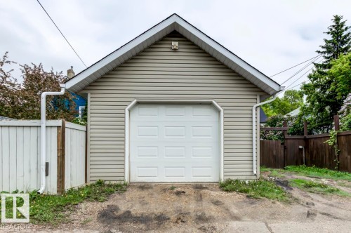11522 93 Street Nw, Edmonton, AB - Outdoor