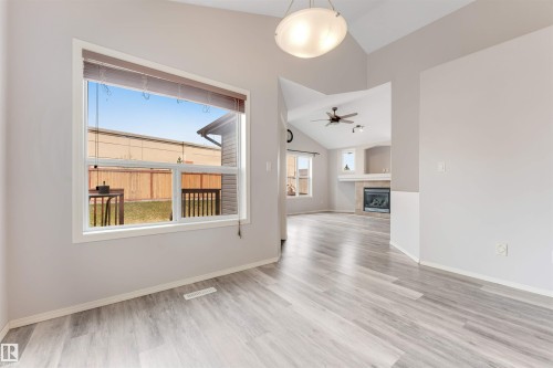 123 Rue Masson, Beaumont, AB - Indoor Photo Showing Other Room