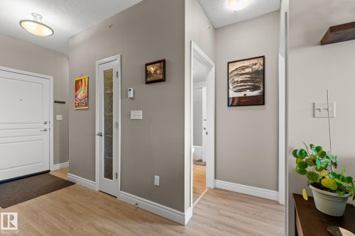 #419 2035 Grantham Co Nw, Edmonton, AB - Indoor Photo Showing Other Room