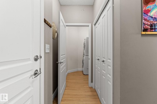 #419 2035 Grantham Co Nw, Edmonton, AB - Indoor Photo Showing Other Room