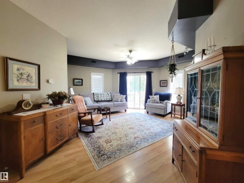 #101 4128 47 St, Drayton Valley, AB - Indoor Photo Showing Other Room