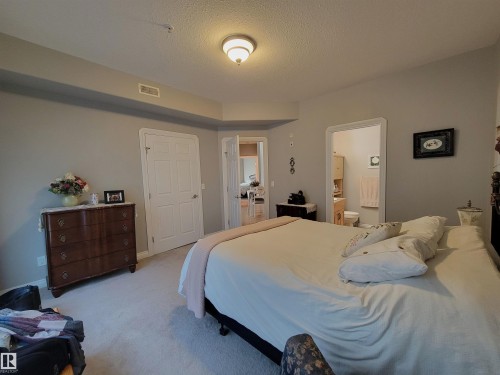 #101 4128 47 St, Drayton Valley, AB - Indoor Photo Showing Bedroom