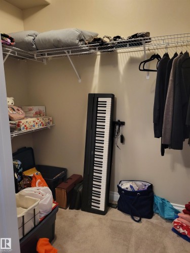 #101 4128 47 St, Drayton Valley, AB - Indoor With Storage