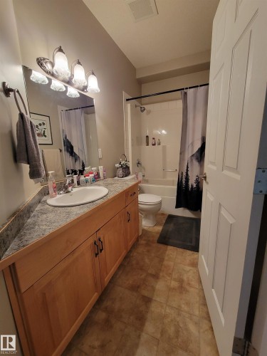 #101 4128 47 St, Drayton Valley, AB - Indoor Photo Showing Bathroom