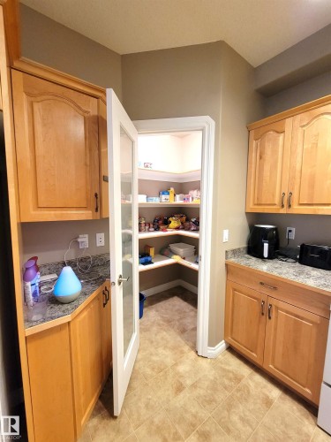 #101 4128 47 St, Drayton Valley, AB - Indoor Photo Showing Kitchen