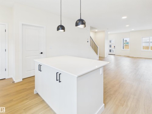 1096 Mcleod Avenue, Spruce Grove, AB - Indoor