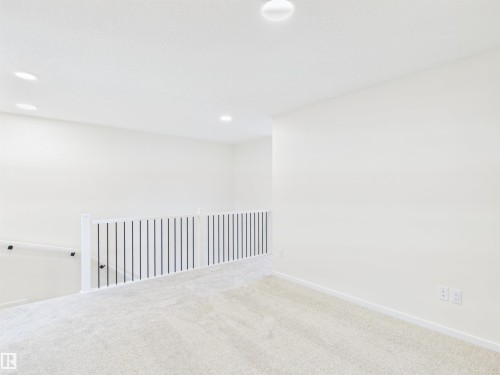 1096 Mcleod Avenue, Spruce Grove, AB - Indoor Photo Showing Other Room